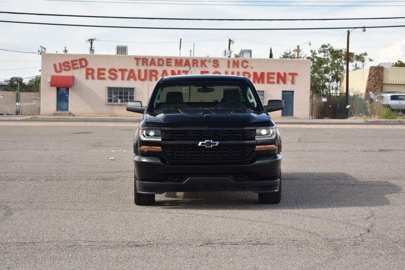 Chevrolet Silverado 1500 4WD Crew Cab 143.5" Custom 2018