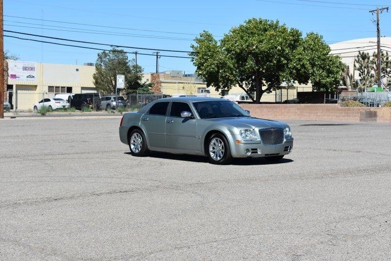 Chrysler 300 4dr Sdn 300C *Ltd Avail* 2005