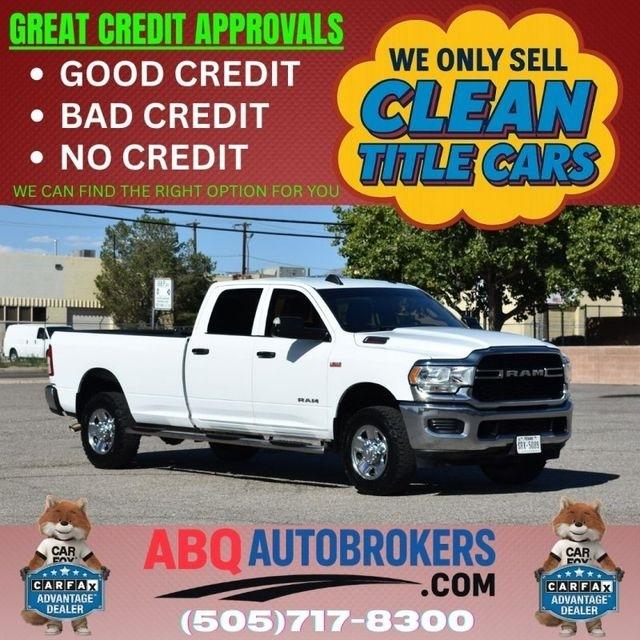 RAM 2500 Tradesman 4x4 Crew Cab 8' Box 2022