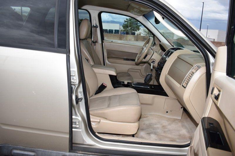 Ford Escape FWD 4dr Limited 2011