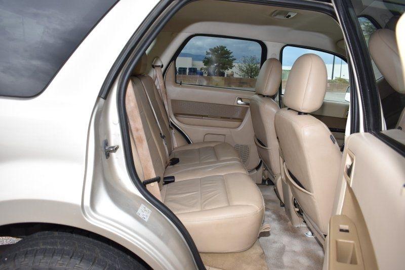 Ford Escape FWD 4dr Limited 2011