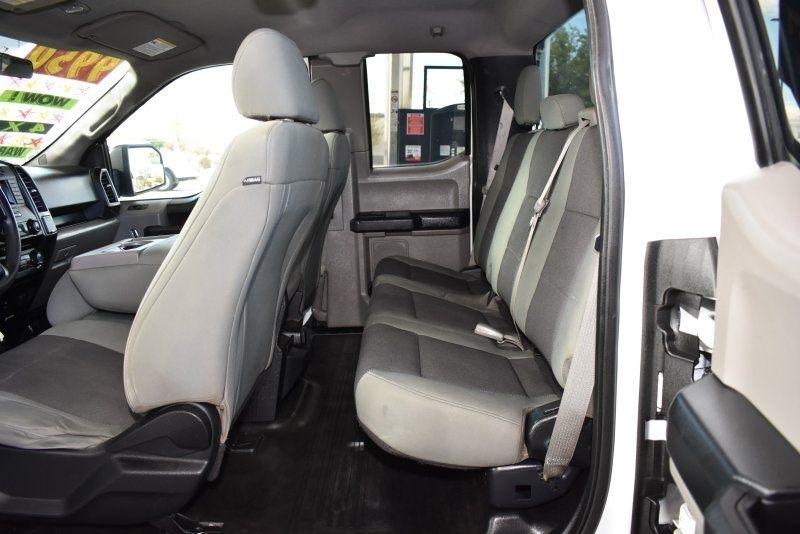 Ford F-150 4WD SuperCab 145" Lariat 2016