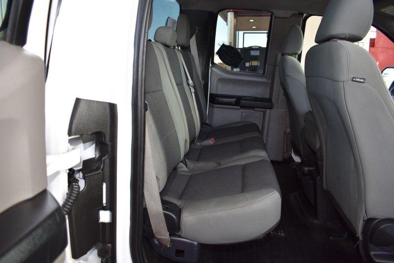 Ford F-150 4WD SuperCab 145" Lariat 2016