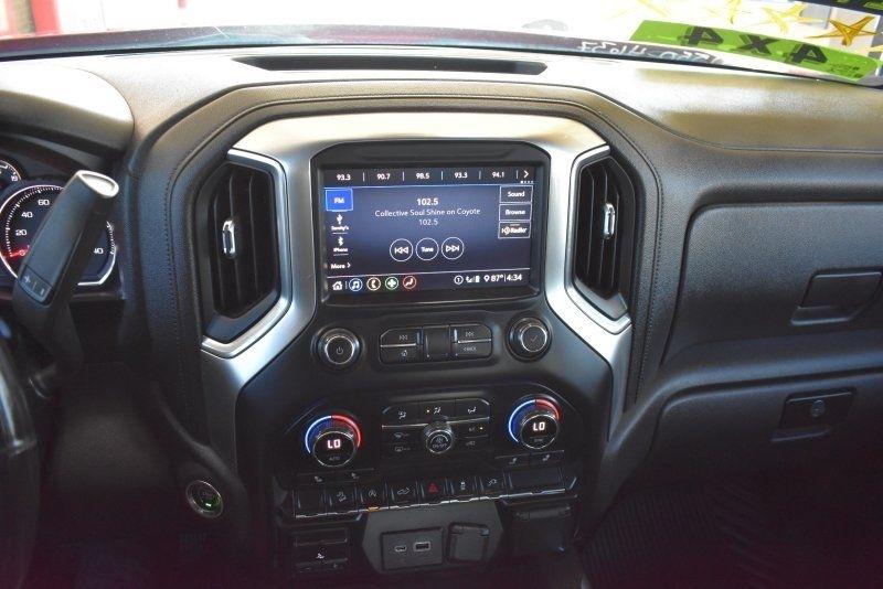 Chevrolet Silverado 1500 4WD Crew Cab 147" RST 2020