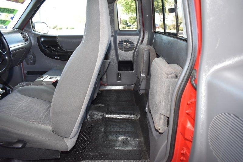 Ford Ranger 4dr Supercab 4.0L XLT FX4 4WD 2002