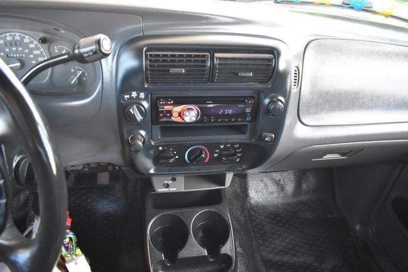 Ford Ranger 4dr Supercab 4.0L XLT FX4 4WD 2002