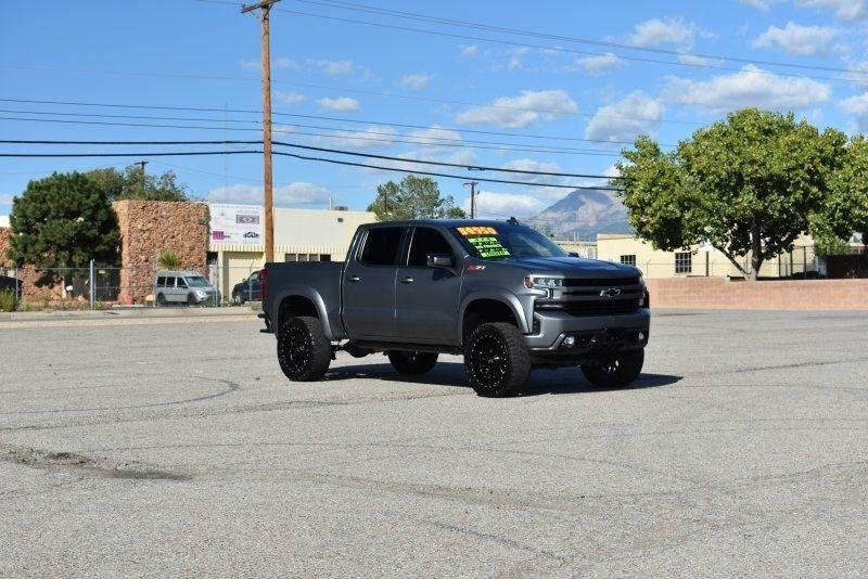 Chevrolet Silverado 1500 4WD Crew Cab 147" RST 2021