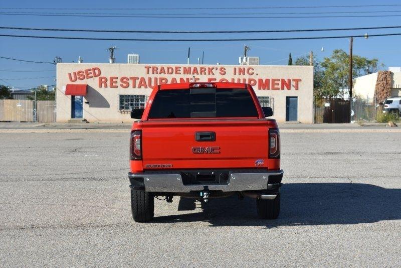 GMC Sierra 1500 4WD Crew Cab 143.5" SLT 2017