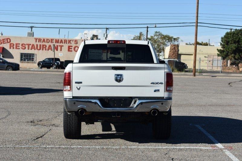 RAM 1500 4WD Crew Cab 140.5" Laramie 2013