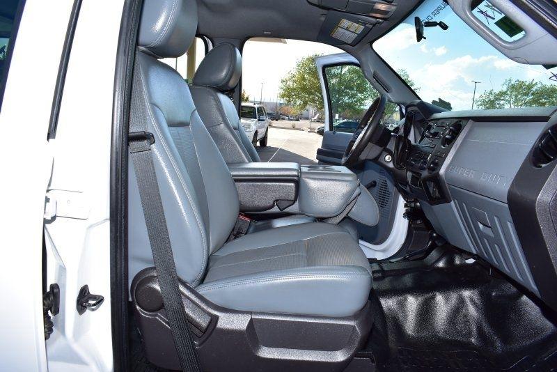 Ford Super Duty F-250 SRW 4WD Crew Cab 156" Platinum 2013
