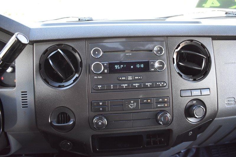 Ford Super Duty F-250 SRW 4WD Crew Cab 156" Platinum 2013