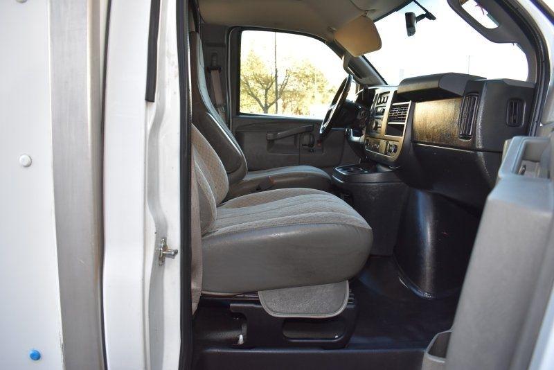 Chevrolet Express Commercial Cutaway 3500 Van 139" 2020