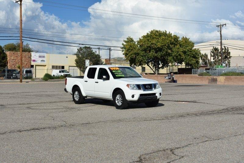 Nissan Frontier 2WD Crew Cab SWB Auto Desert Runner 2016