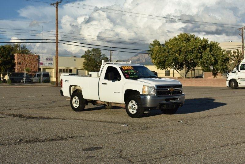 Chevrolet Silverado 2500HD 4WD Reg Cab 133.7" Work Truck 2014