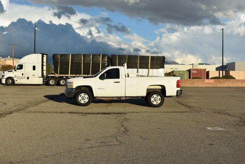Chevrolet Silverado 2500HD 4WD Reg Cab 133.7" Work Truck 2014