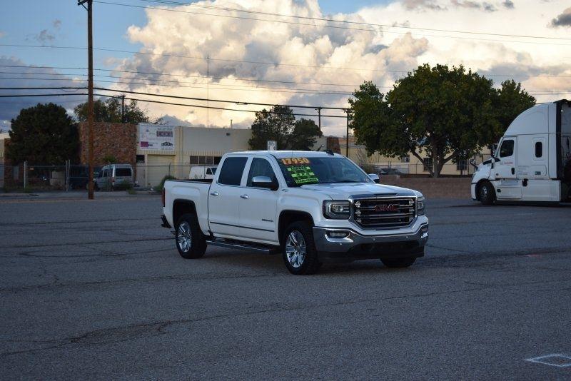 GMC Sierra 1500 4WD Crew Cab 143.5" SLT 2017
