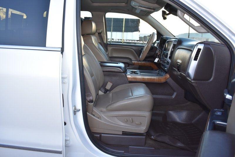 GMC Sierra 1500 4WD Crew Cab 143.5" SLT 2017