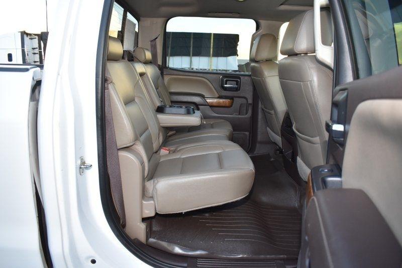 GMC Sierra 1500 4WD Crew Cab 143.5" SLT 2017