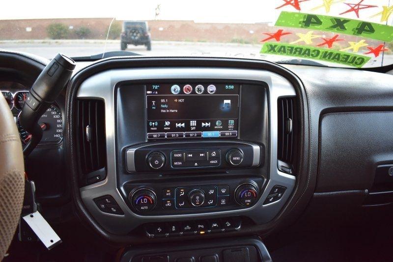 GMC Sierra 1500 4WD Crew Cab 143.5" SLT 2017