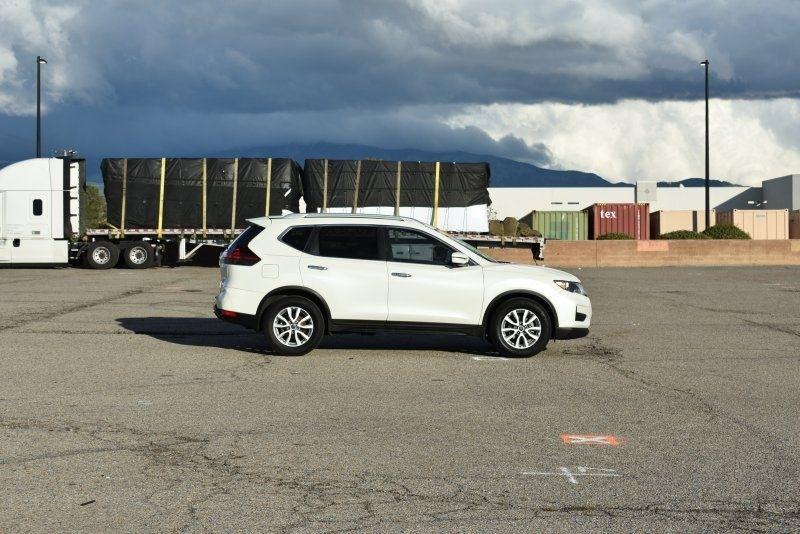 Nissan Rogue FWD SV 2018
