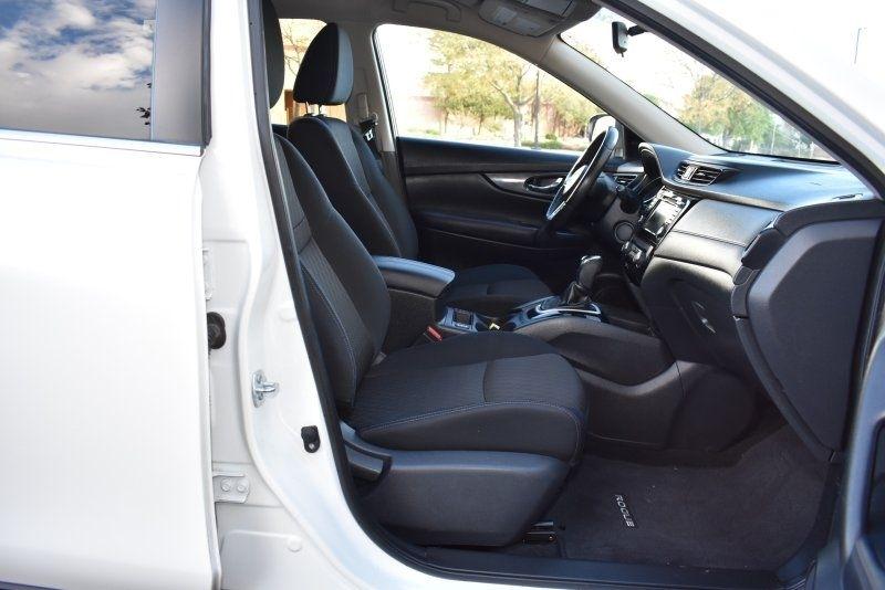 Nissan Rogue FWD SV 2018