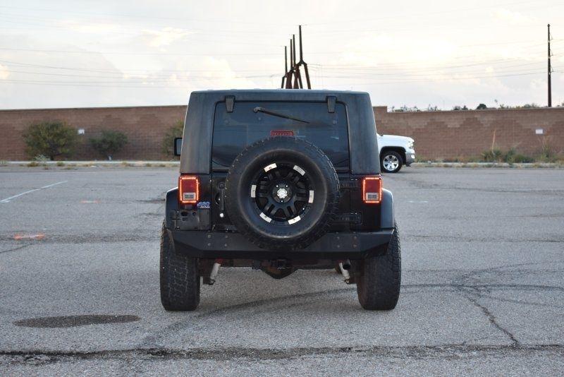 Jeep Wrangler 4WD 2dr Sahara 2007