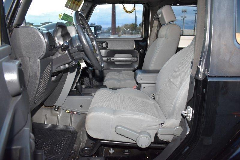 Jeep Wrangler 4WD 2dr Sahara 2007