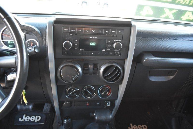 Jeep Wrangler 4WD 2dr Sahara 2007