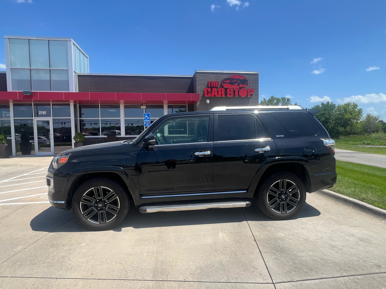 Toyota 4Runner TRD Off Road Premium 4WD (Natl) 2018