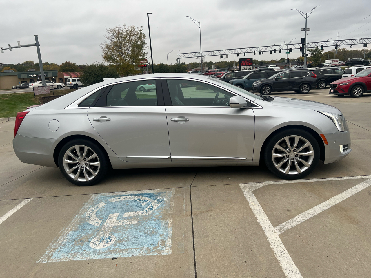 Cadillac XTS 4dr Sdn Luxury FWD 2017 Cadillac XTS 4dr Sdn Luxury FWD 2017