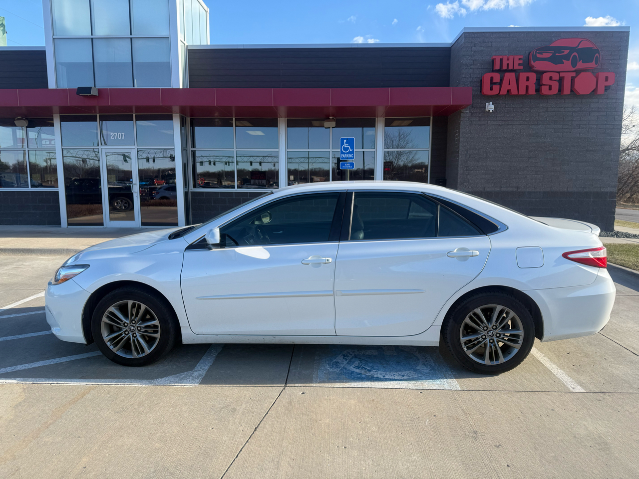 2017 Toyota Camry XLE Auto (Natl)