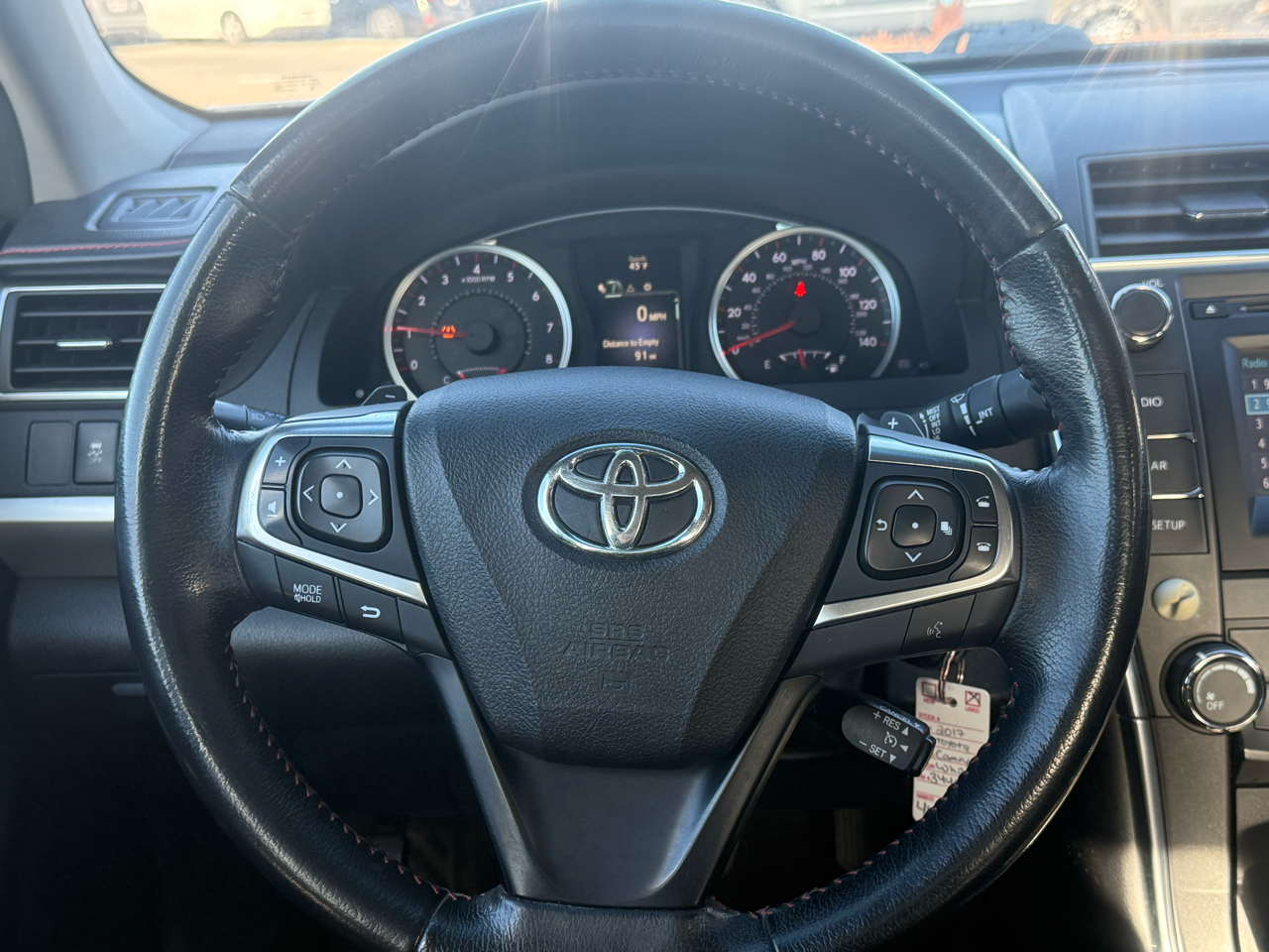 Toyota Camry XLE Auto (Natl) 2017