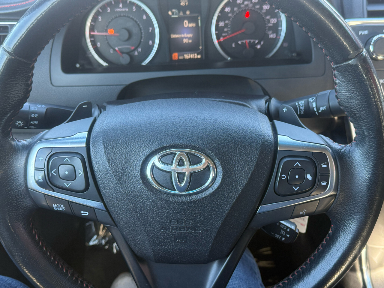 Toyota Camry XLE Auto (Natl) 2017