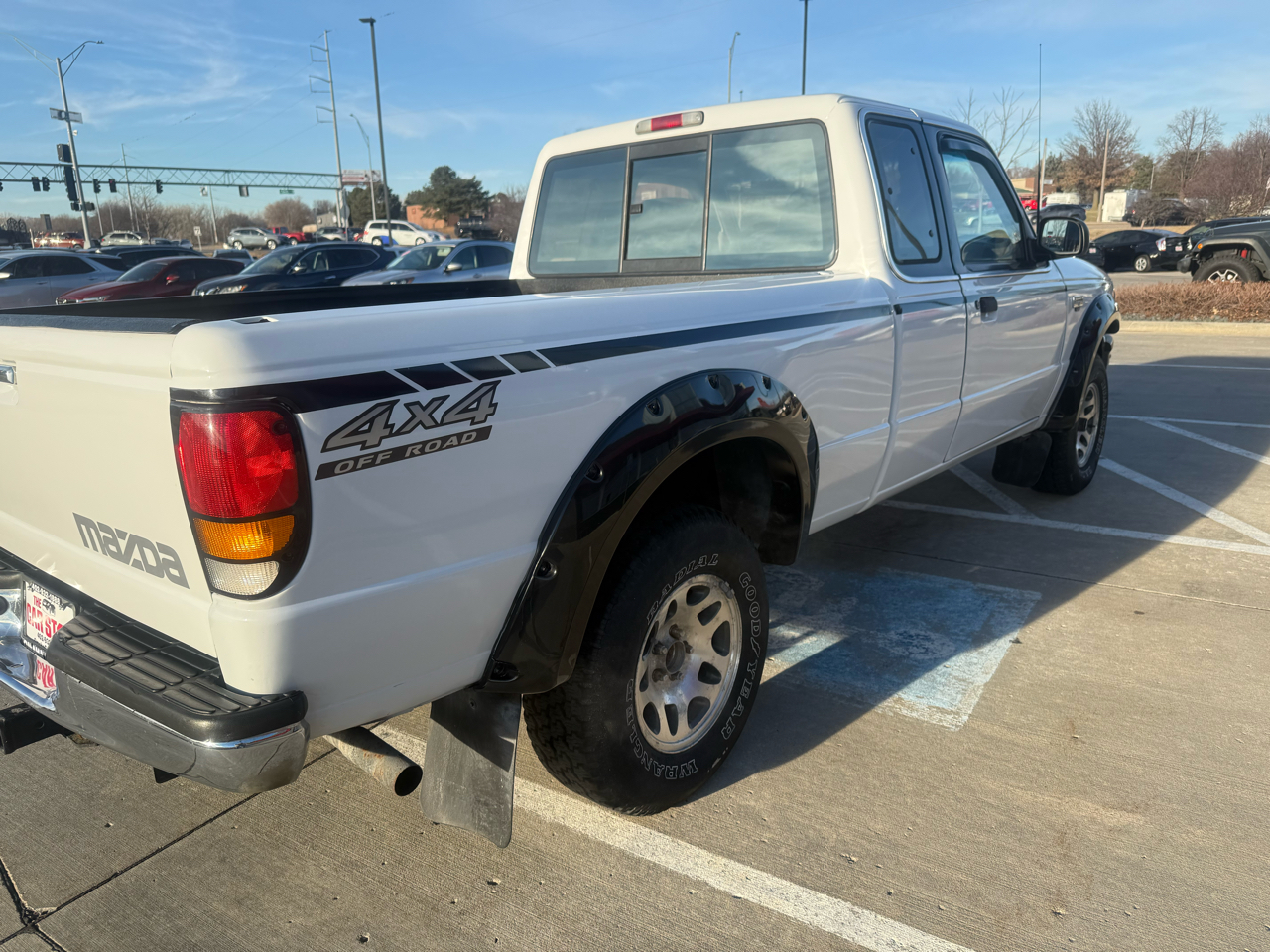 Mazda B-Series 4WD Truck Cab Plus 125" WB 4.0L V6 Auto LE 1996