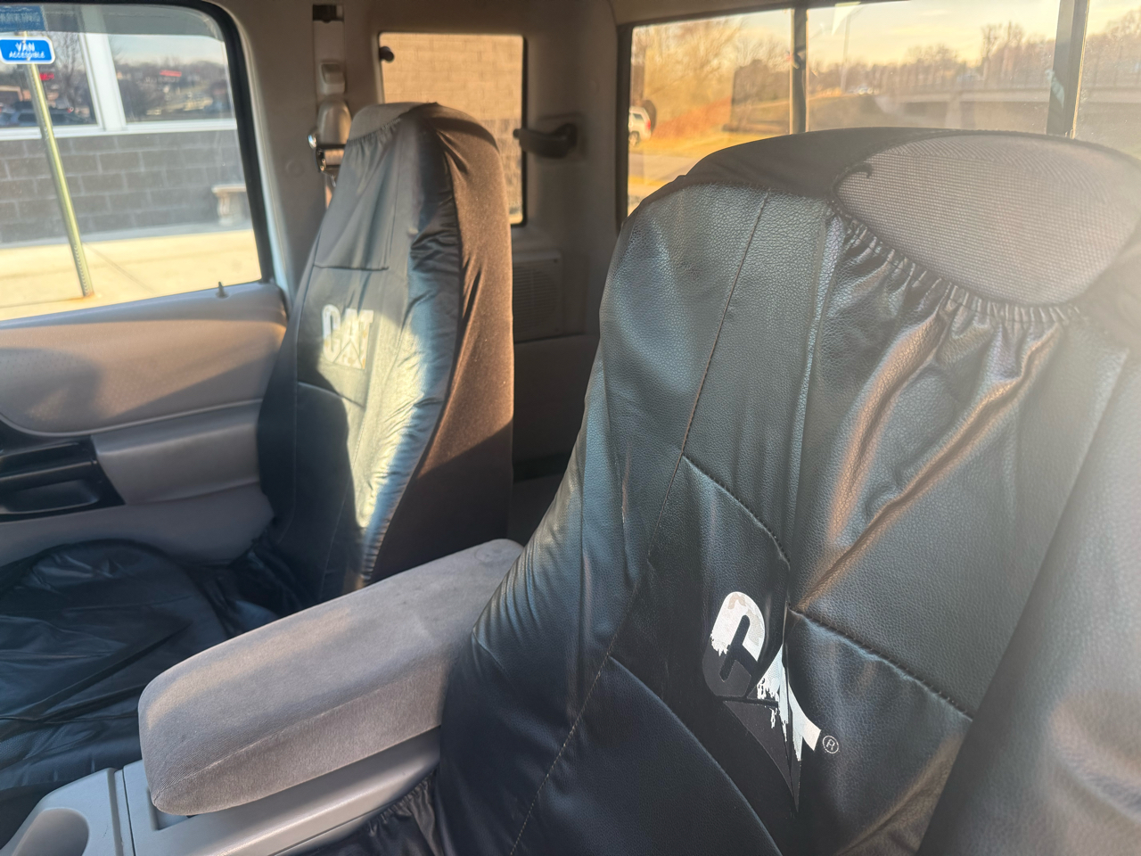 Mazda B-Series 4WD Truck Cab Plus 125" WB 4.0L V6 Auto LE 1996