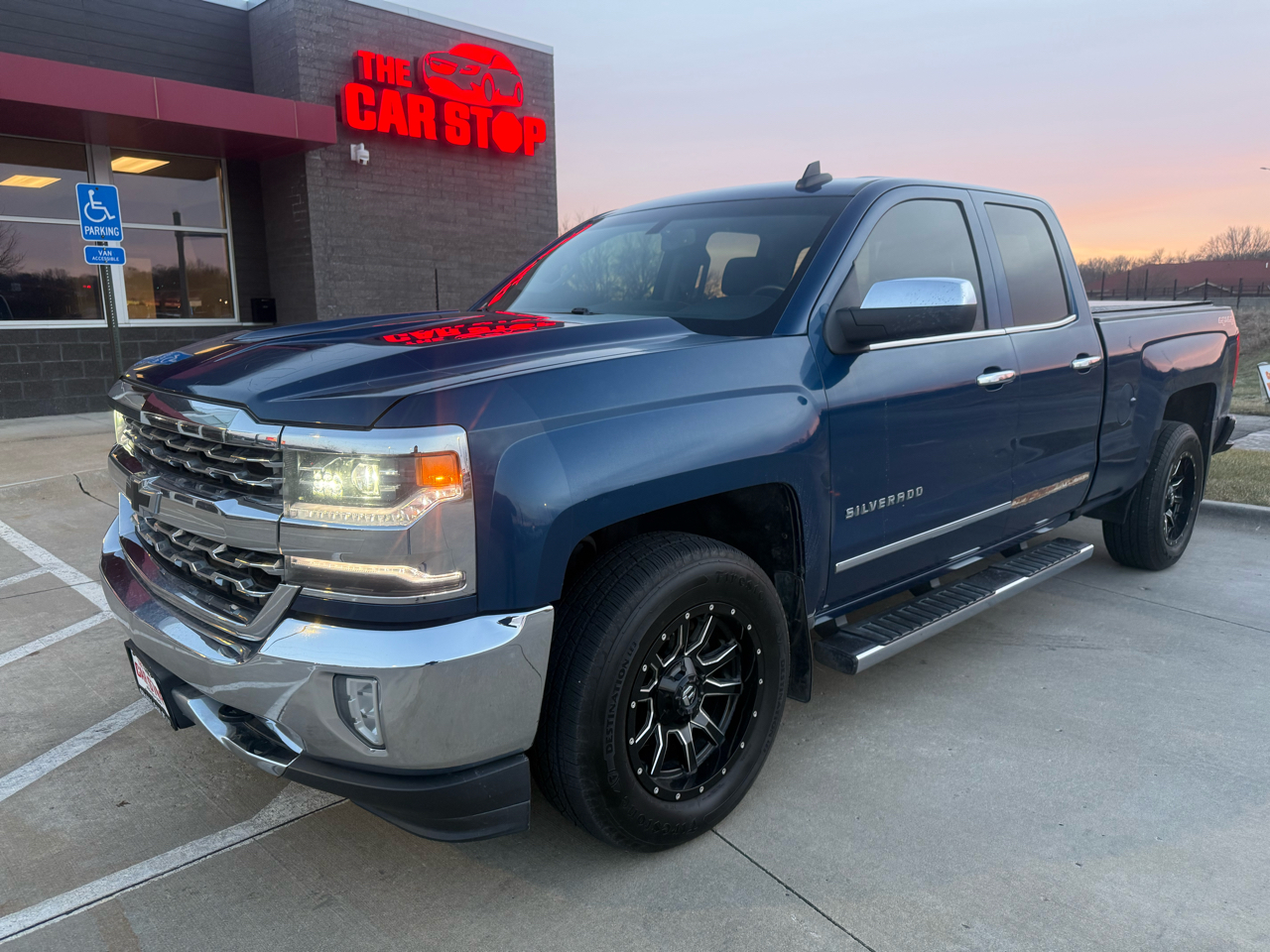 Chevrolet Silverado 1500 4WD Double Cab 143.5" LTZ w/1LZ 2017