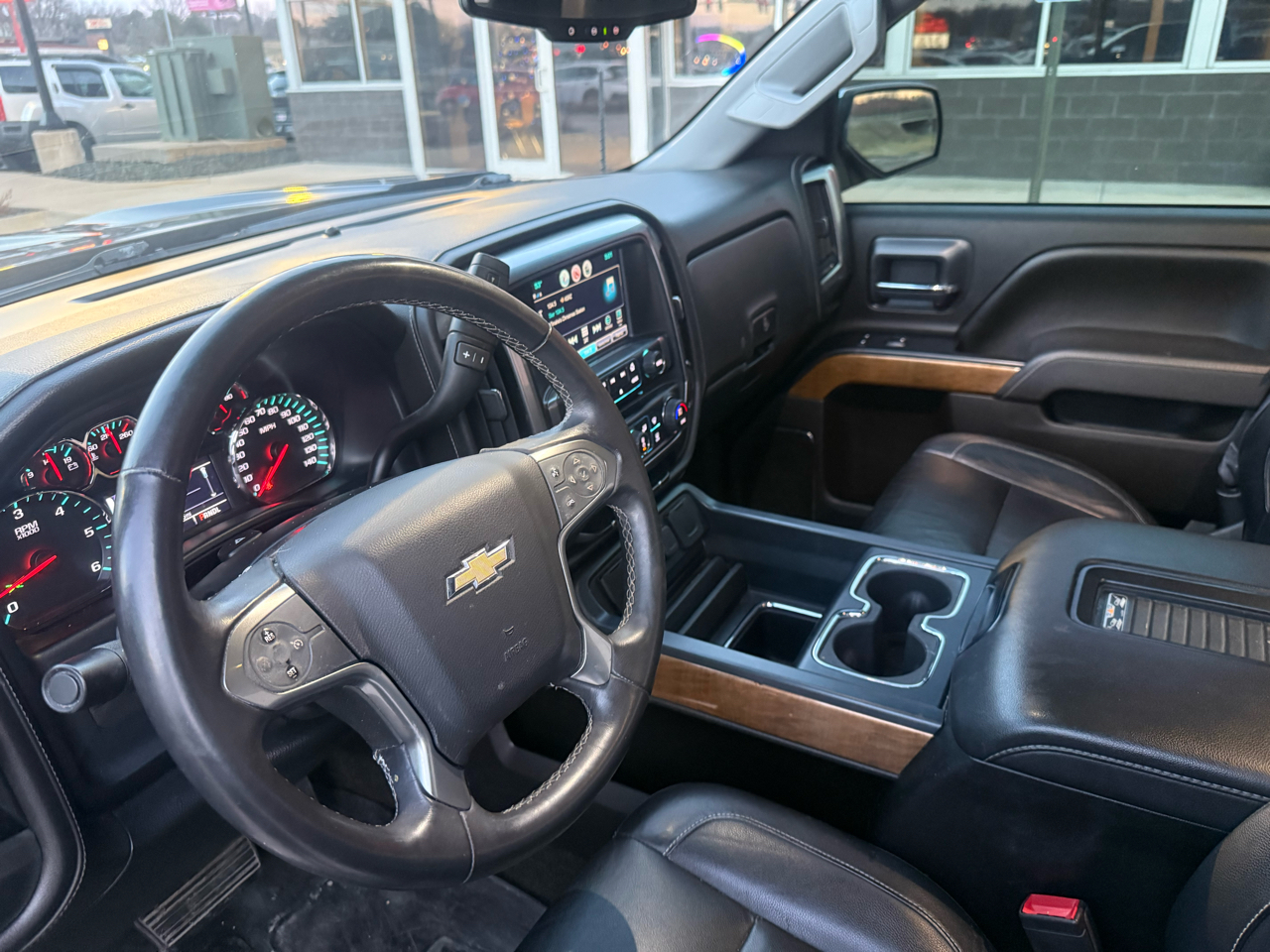 Chevrolet Silverado 1500 4WD Double Cab 143.5" LTZ w/1LZ 2017