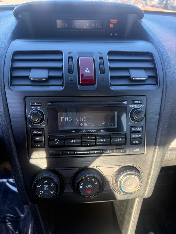 Subaru Impreza Sedan 4dr Auto 2.0i Premium 2014