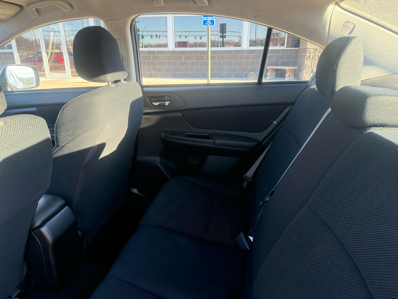 Subaru Impreza Sedan 4dr Auto 2.0i Premium 2014