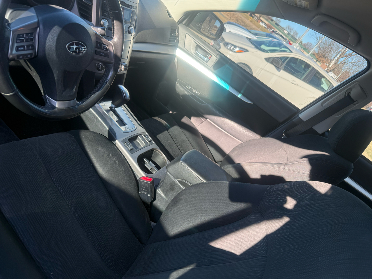 Subaru Legacy 4dr Sdn H4 Auto 2.5i Premium 2013