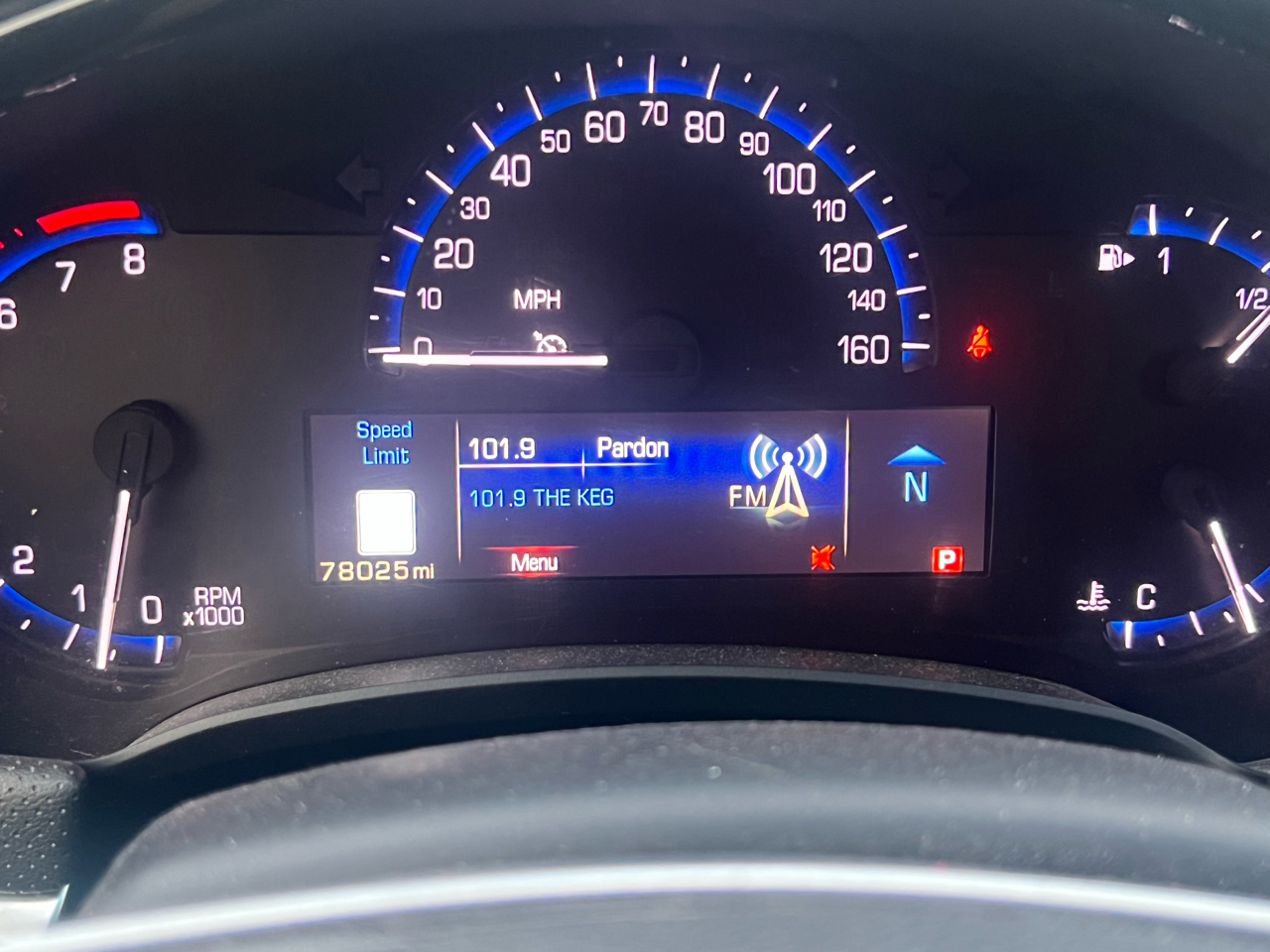 Cadillac XTS 4dr Sdn Luxury AWD 2013