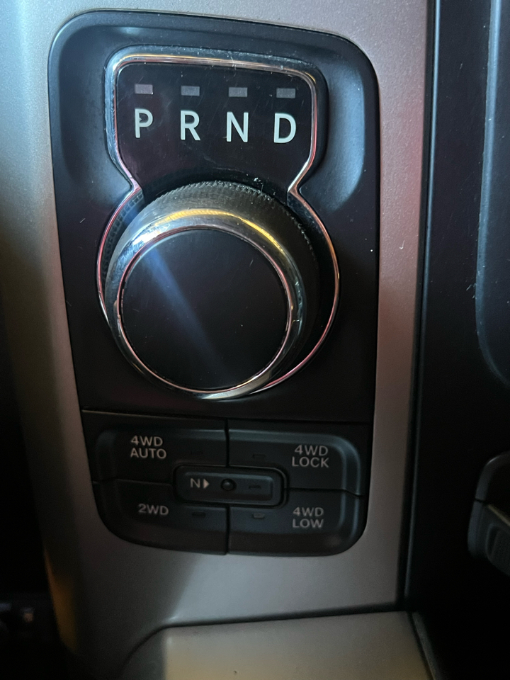 RAM 1500 4WD Crew Cab 140.5" Big Horn 2016