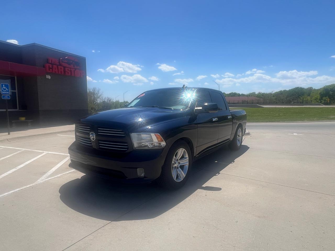 2016 RAM 1500 Big Horn 4x4 Crew Cab 5'7's photo