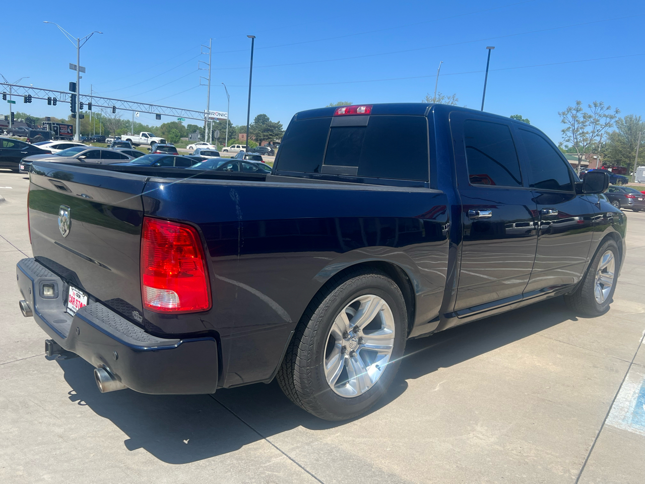 RAM 1500 4WD Crew Cab 140.5" Big Horn 2016