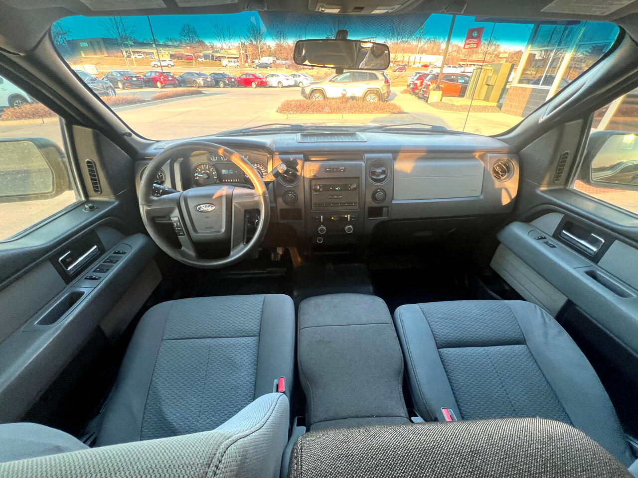 Ford F-150 4WD SuperCrew 145" Platinum 2012