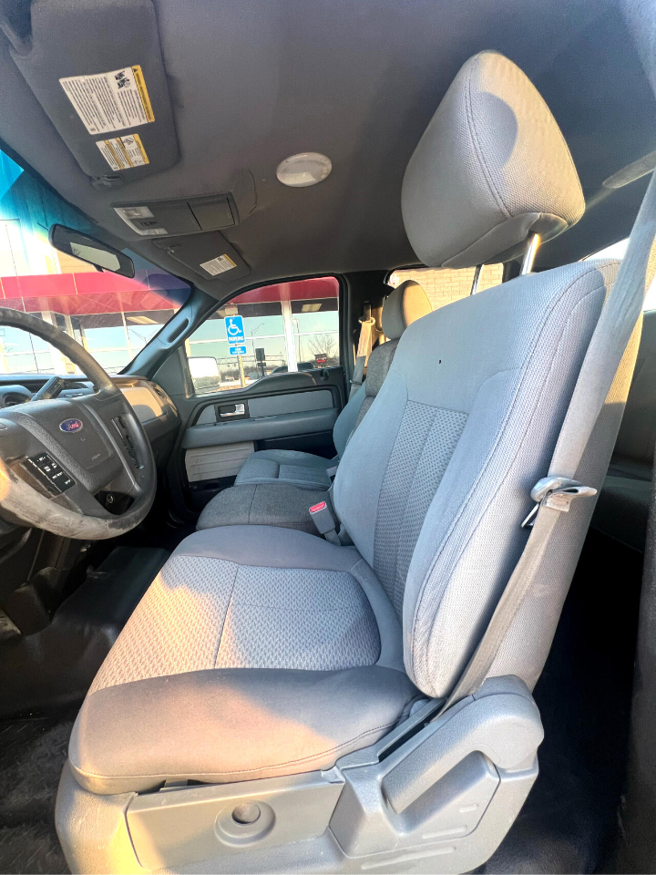 Ford F-150 4WD SuperCrew 145" Platinum 2012