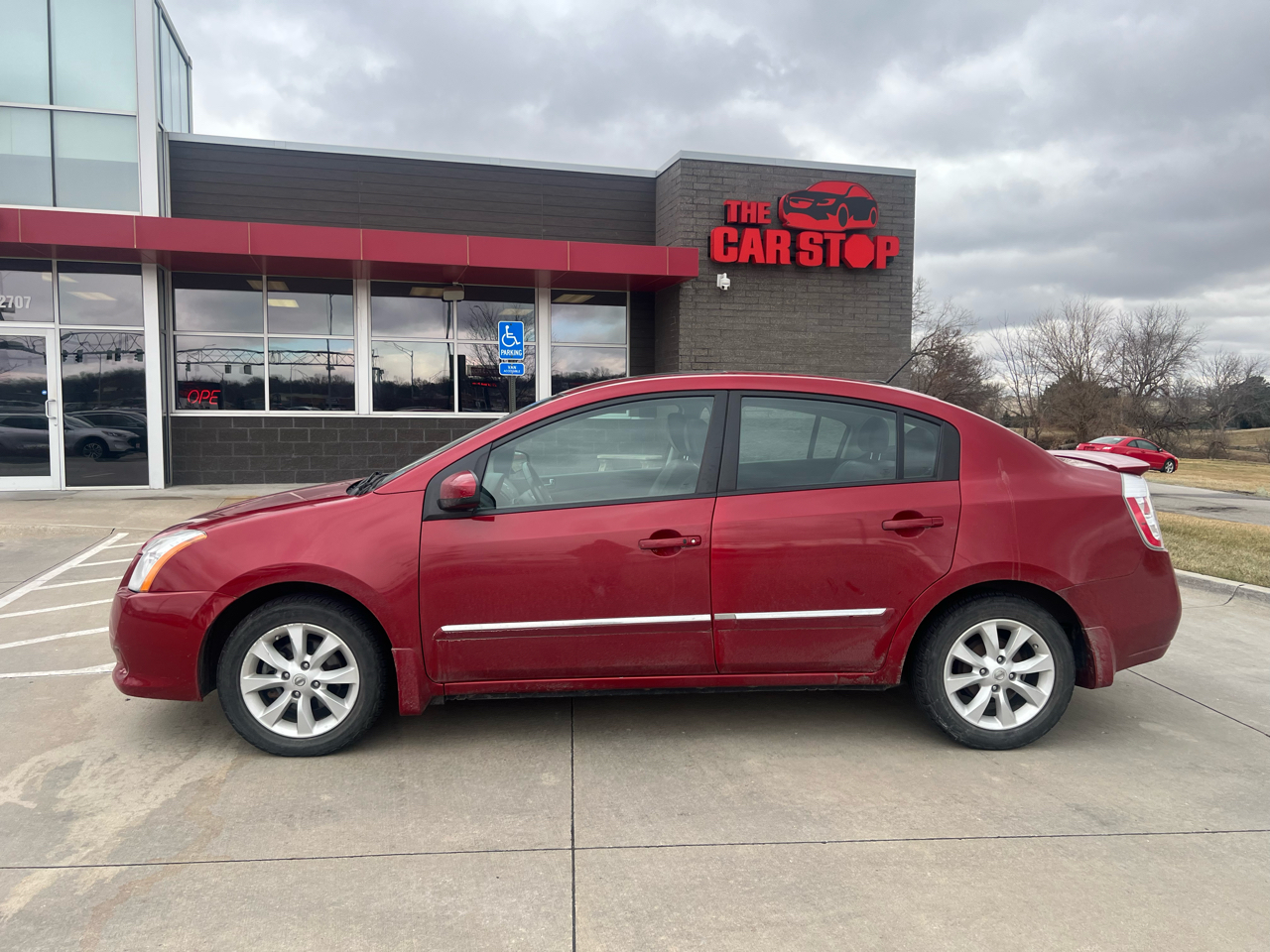 Nissan Sentra 4dr Sdn I4 CVT 2.0 SL 2012