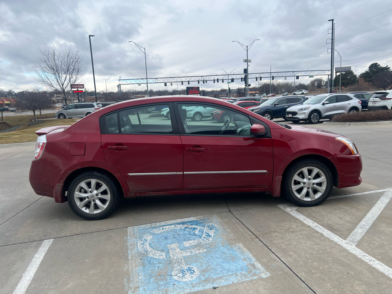 Nissan Sentra 4dr Sdn I4 CVT 2.0 SL 2012