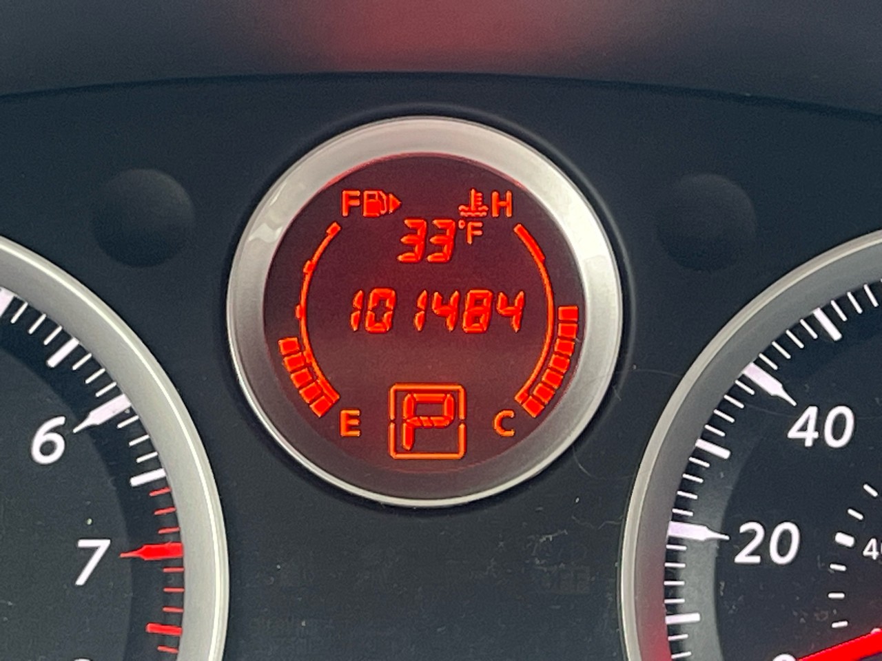 Nissan Sentra 4dr Sdn I4 CVT 2.0 SL 2012