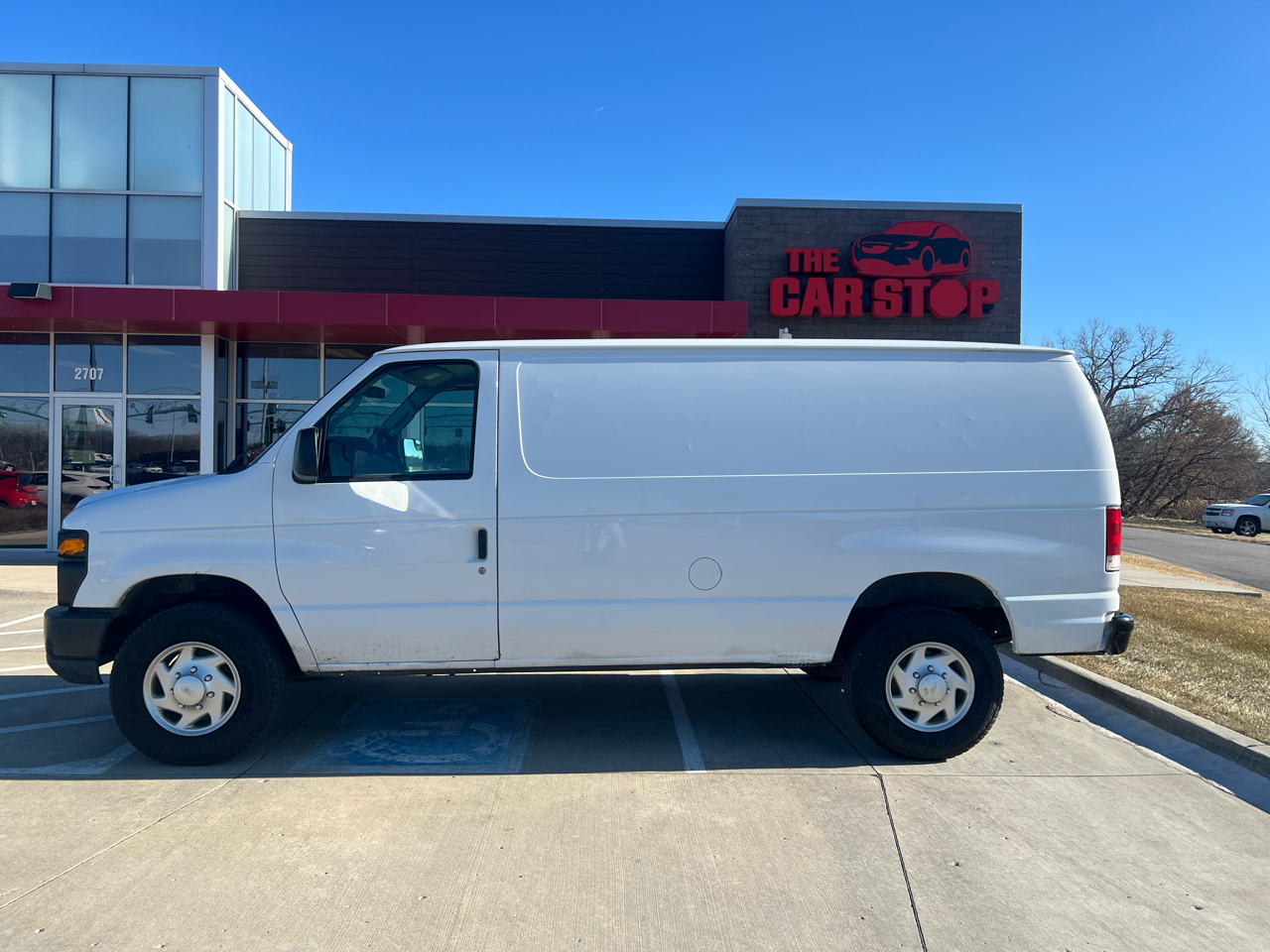 2011 Ford Econoline Cargo Van E-350 Super Duty Commercial